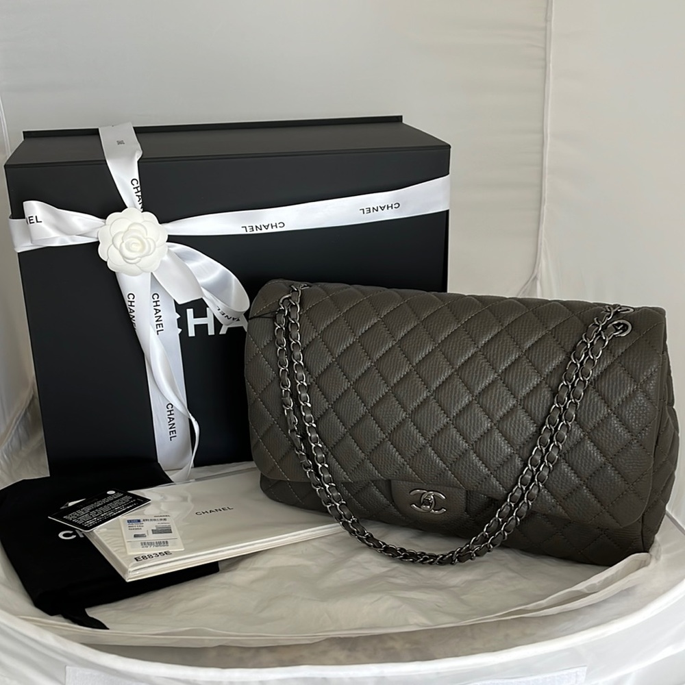 CHANEL XXL Jumbo Classic Flap Bag